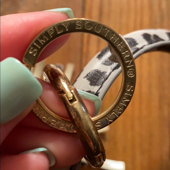 Key ring holder - Picture 3 of 4